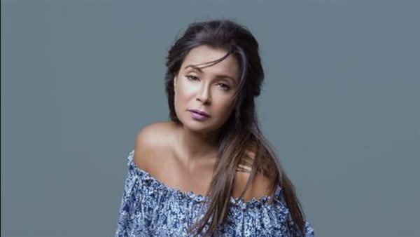 الفنانة أميرة العايدي