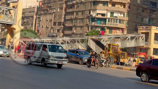 سقوط جزئي لكوبري