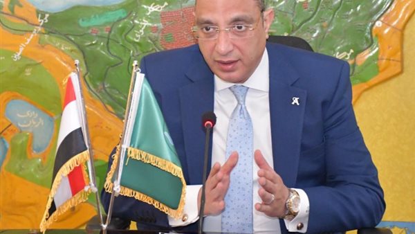 محافظ الفيوم.. يناقش