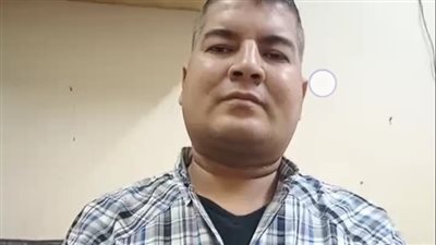 زوج اتهمته زوجته بإنكار نسب ابنتهما لعدم رغبته في إنجاب إناث: طلبت منها إخطار الولادة ومجبتوش | بث مباشر