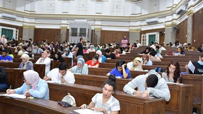 امتحانات الترم الأول 2024.. الجامعات تبدأ في إجراء الامتحانات الثلاثاء 9 يناير