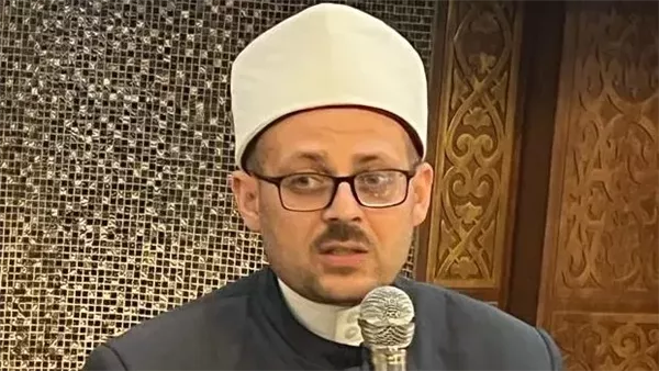 الدكتور أسامة فخري