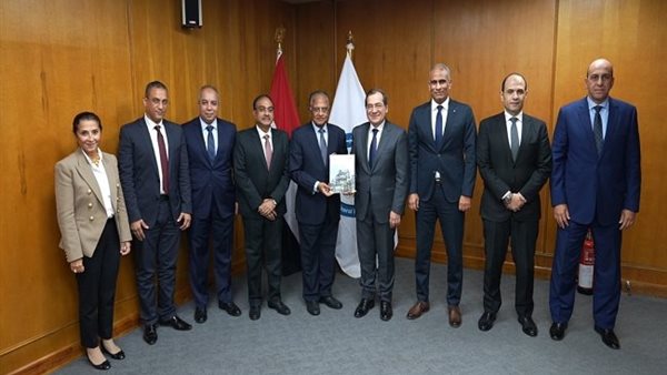 وزير البترول 