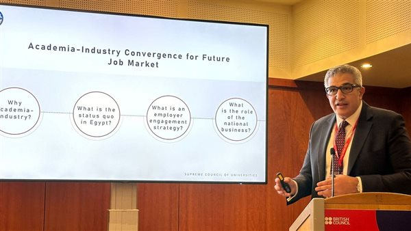 الدكتور مصطفى رفعت