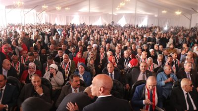 تعيينات جديدة وحزمة مالية بالمليارات.. الوزراء يحتفي بجهود الدولة مع المعلمين في اليوم العالمي لهم