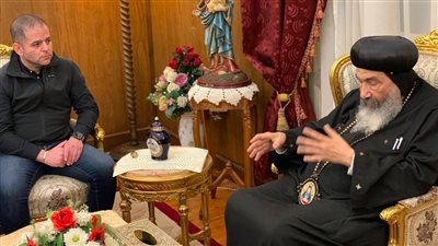 مطران بورسعيد يلتقي شباب التحالف الوطني: مصر مباركة ونصلي كثيرا من أجل العون لرئيسنا | صور