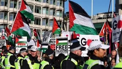 مظاهرات أمام السفارة المصرية في بريطانيا ضمن احتجاجات كبرى لوقف كامل لإطلاق النار في غزة