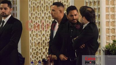 تامر حسني وحسين فهمي ودرة أبرز الحضور في عزاء شقيق شريف رمزي | بث مباشر