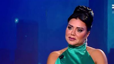 رانيا يوسف: السنة اللي فاتت مكنش عندي في البنك غير 70 جنيه.. ولو بنتي عايزة تتحول لراجل هدعمها