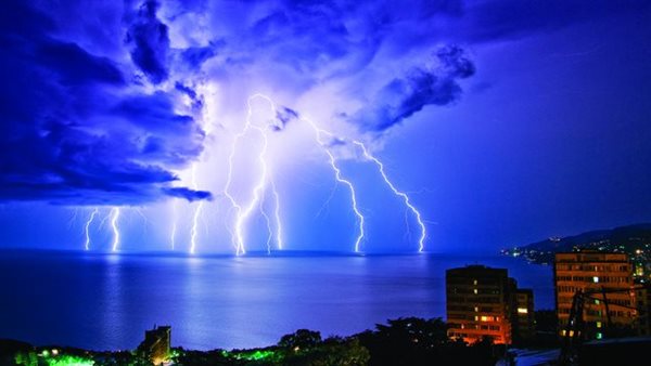 هل الرعد غضب من الله