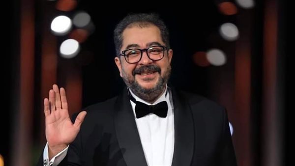 الفنان طارق عبد العزيز