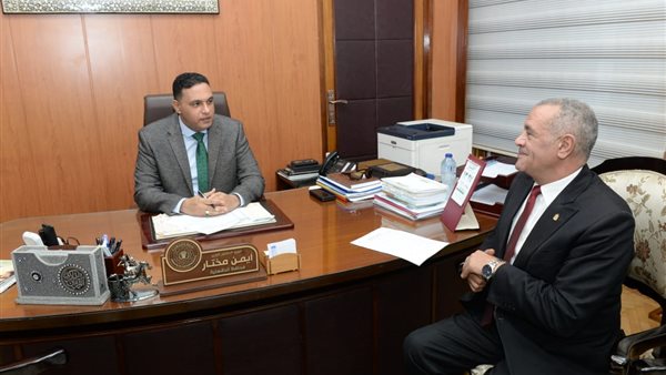 محافظ الدقهلية ووكيل