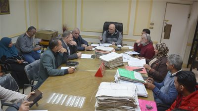 مراجعة 216 طلب تقنين أراضٍ بـ 5 مراكز في البحيرة