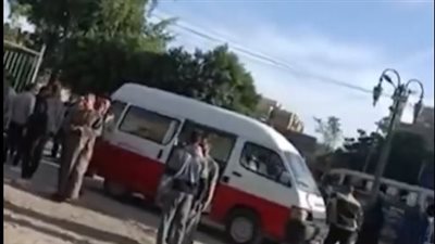 كان بيصلح إشارة الدش.. تشييع جثمان طالب لقي مصرعه إثر سقوطه من الطابق الرابع بالمنيا| بث مباشر 