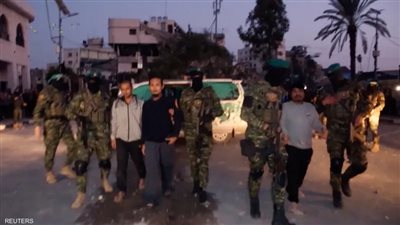 الصليب الأحمر يتسلم 11 رهينة إسرائيلية