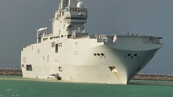 حاملة طائرات