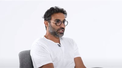  أحمد فهمي: متأخر في الخلفة لأن التعامل مع الطفل أخطر حاجة.. وكنت بتدفى في تلاجة الخضار