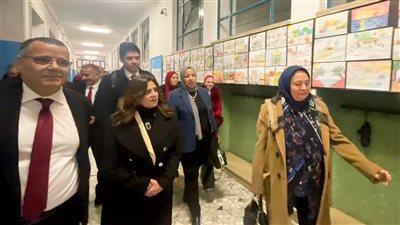  أول مسؤول مصري يزورها.. وزيرة الهجرة تتفقد مدرسة نجيب محفوظ في ميلانو