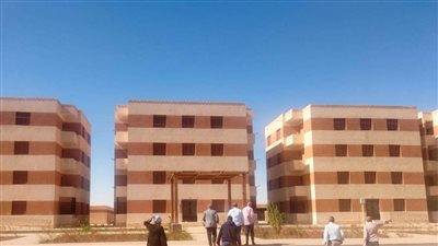 سكرتير عام أسوان يتابع نسب التنفيذ لـ 10 مشروعات بقرية فارس بكوم أمبو لخدمة 17 ألف نسمة