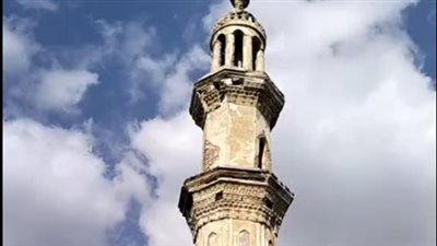 إصابة عاملين سقطا من أعلى مئذنة مسجد في المنيا 
