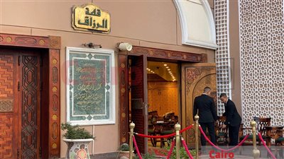 بدء استعدادات عزاء الفنان طارق عبد العزيز في مسجد الشرطة | صور