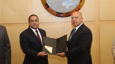 وزير النقل يتسلم نتائج 3 مسابقات توظيف في هيئات تابعة للوزارة