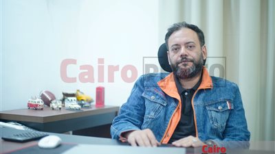 أحمد الدمرداش: دخلت الفن بالواسطة.. وأرفض دخول أبنائي مجال الفن | فيديو 