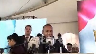 مليش في السياسة.. الشحات مبروك: جاي أقول للريس كمل مشوارك| بث مباشر 