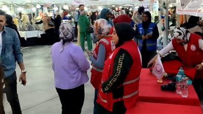 بيتبرعوا لغزة.. إقبال كبير لأهالي بورسعيد على أوبن داي منتجات مصرية بأسعار تنافسية لدعم الفلسطينيين | بث مباشر