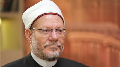 المفتي: دار الإفتاء مستقلة ولا يملي عليها أحد رأيًا.. والدولة تترك المؤسسات الدينية تعمل دون تدخل