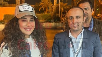 آيتن عامر ودياب وميرهان حسين يدلون بأصواتهم في انتخابات الرئاسة بالسعودية | بث مباشر