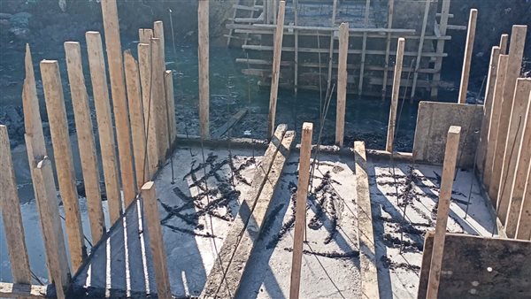 بدء إنشاء كوبري مشاة