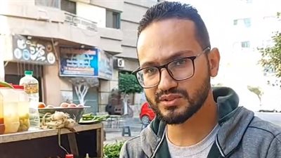 قصة كفاح أشهر بائع فول بطنطا: شغال في المهنة من 3 سنين.. وقبلها كنت كاشير| بث مباشر 