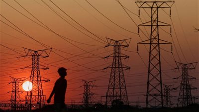 بمرتبات كبيرة.. تعرف على وظائف شركة الكهرباء الجديدة