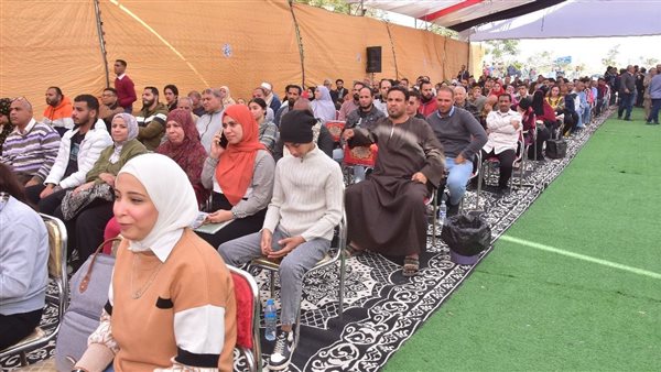 جانب من إجراء القرعة