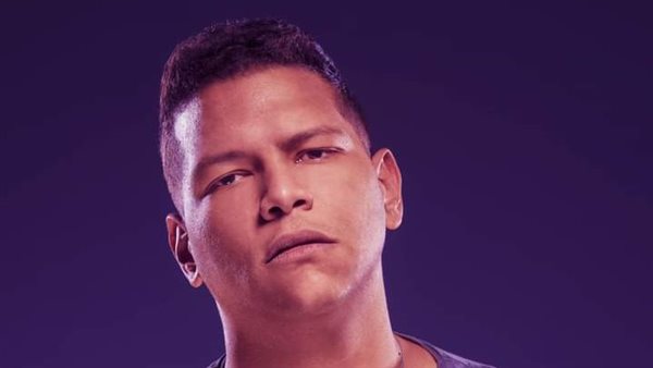 الفنان أحمد عبد الحميد