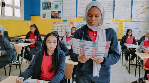 توزيع مطويات بالمشروعات