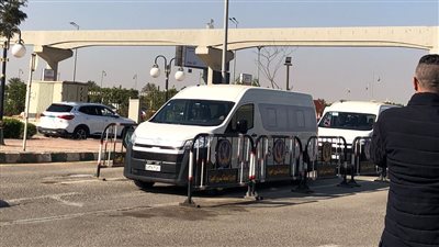 انتهاء صلاة الجنازة على الفنان الراحل أشرف عبد الغفور من مسجد الشرطة بـ 6 أكتوبر |صور