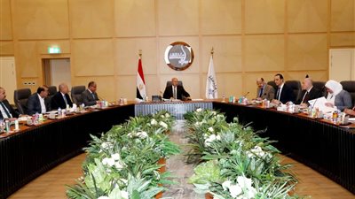 وزير النقل يترأس اجتماع الجمعية العمومية لشركة الاتحاد العربي للنقل البري والسياحة 