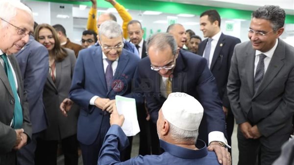 زيارة وزير الاتصالات