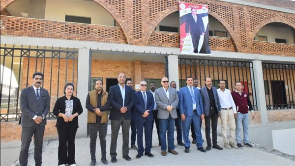 محافظ أسيوط