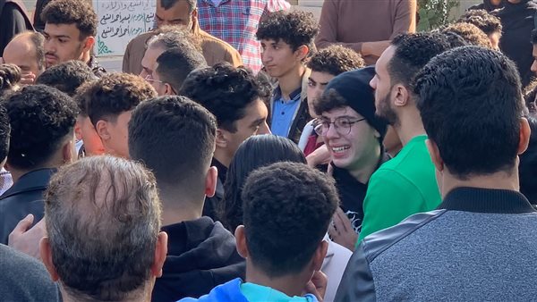 انهيار زملائه من