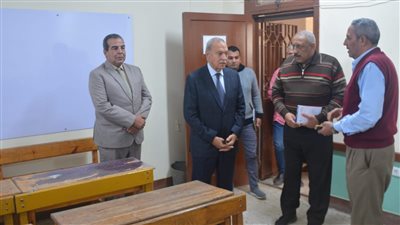 محافظ القليوبية يتفقد استعدادات لجان الانتخابات الرئاسية بمدينتي طوخ وقها