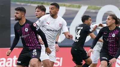 فيتوريا يراقب كوكا قبل كأس أمم إفريقيا واللاعب يقترب من قائمة الفراعنة| خاص