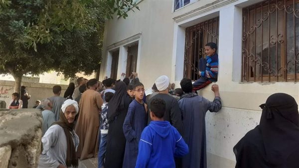 منافذ بيع السلع الغذائية