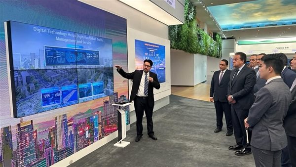 جانب من الزيارة 