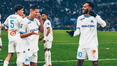 مارسيليا يضرب ليون بثلاثية في الدوري الفرنسي