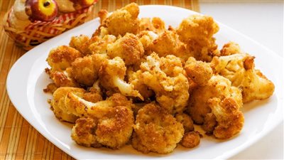 بدون ما يشرب زيت.. طريقة عمل القرنبيط المقلي المقرمش جدًا