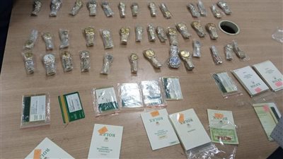  جمارك مطار القاهرة الدولي تحبط محاولة راكب عربي تهريب 40 ساعة رولكس غالية الثمن