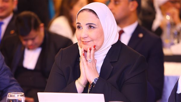 وزيرة التضامن تشهد